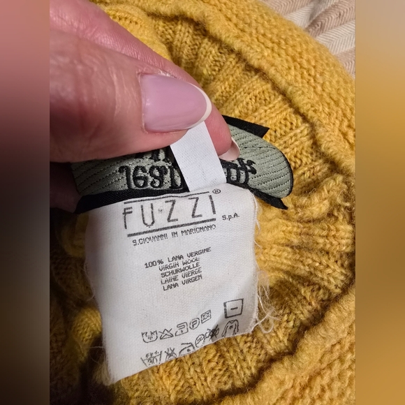 Jean Paul Gaultier Cozy Yellow wool Knit Hat. Size M - Picture 6 of 6